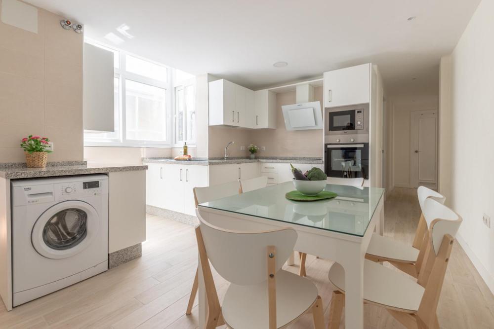 Duplex Tejon & Private Terrace By Ele Apartments Malaga Bagian luar foto